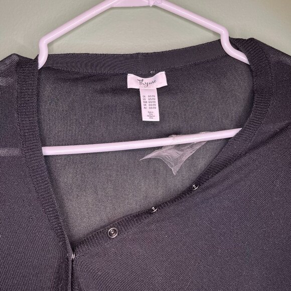 Thyme Maternity Nursing Shawl in Black - Picture 2 of 4